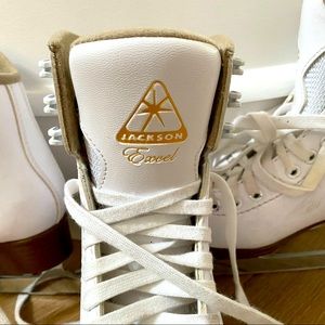 Jackson Elite white leather figure skates - sz 10 & sz 11 kids